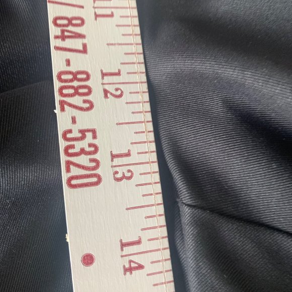 Izod Black Men's 42 Chino Golf Shorts - Picture 7 of 7